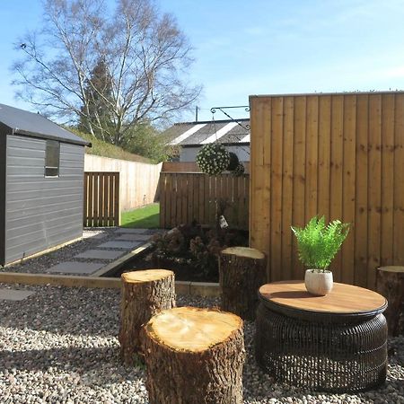 Stylish 3 Bedroom City Retreat パース エクステリア 写真