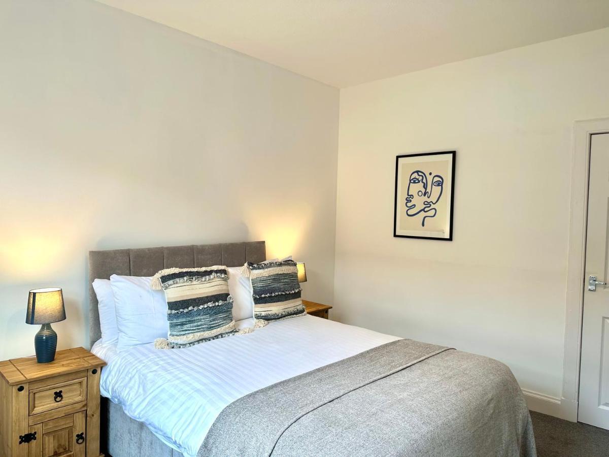 Stylish 3 Bedroom City Retreat パース エクステリア 写真
